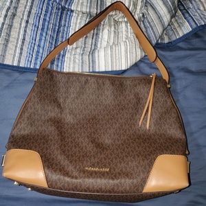 AUTHENTIC MICHAEL Michael Kors Large Shoulder Bag